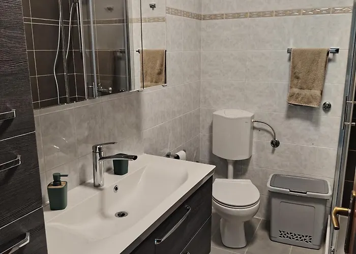 公寓 Apartman Icici Ičići