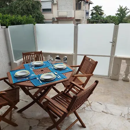 Apartman Icici Apartment *